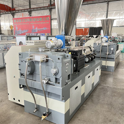 Solid Wall PE Pipe Extrusion Line 9 Meters Vacuum Tank One Person Operation for Pipes and Efficiency