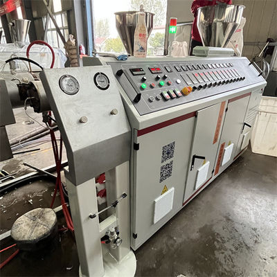 Ligne de production de tuyaux ondulés à double paroi pour tuyaux en PEHD de 40 à 160 mm de diamètre Maximiser l'efficacité
