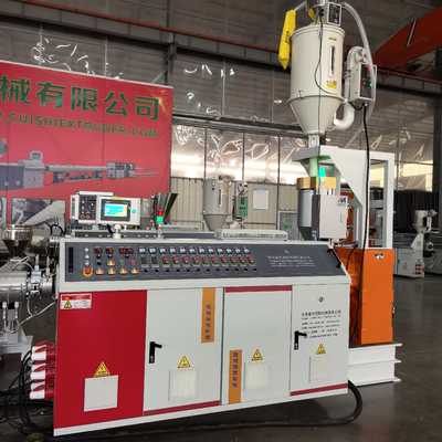 Single Spindle Extruder Incorporating 4 Heating Zones Optimized PE Pipe Production Line