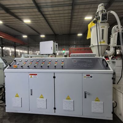 Volautomatische spiraalbuis extrusielijn waterkoelsysteem buis ID 30-200mm Ontworpen voor hoge volume buisproductie